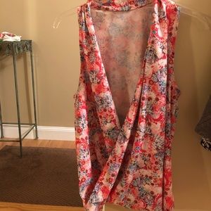 Lululemon super flowy top